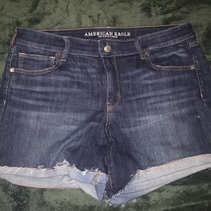 AE next level stretch midi shorts size 18